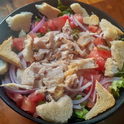 Ensalada de Lechuga, Tomate y Pollo Receta de Sueli ??- Cookpad