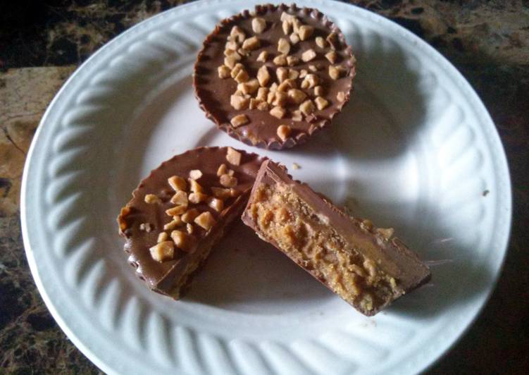 Peanut butter toffee cups