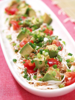 A picture of Chinese Style Tofu Somen Noodles with Avocado and Tomato.