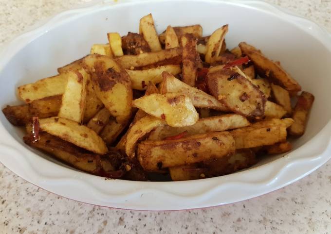 Steps to Prepare Gordon Ramsay My Homemade Salt n Pepper Chips 😀