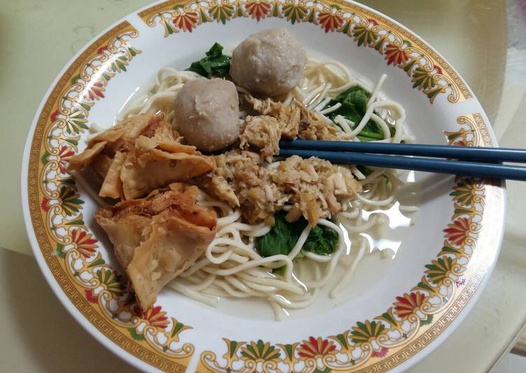 Resep Mie Pangsit Ayam Traya yang Enak