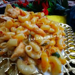 A picture of Chicken tikka macaroni.