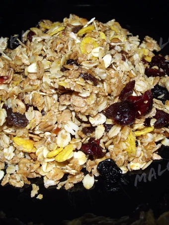 Easy Steps Prepare Recipes Dark chocolate and berry granola crumble the Awesome  So Delicious.