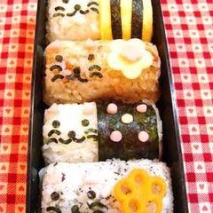 A picture of Bento with Barrel Cats.