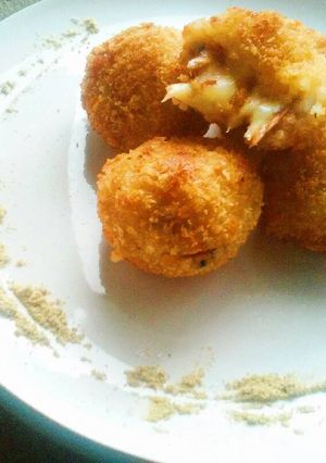 Foto resep Rice Ball with Spicy Tuna Cheese Melt