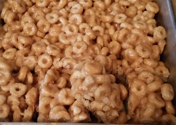 No bake peanut butter cereal bars Recipe