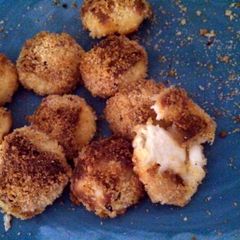 A picture of Baked mozzarella bites.