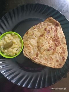 সাদা আলুর তরকারি (sada aloor tarkari recipe in Bengali) রেসিপির প্রধান ছবি