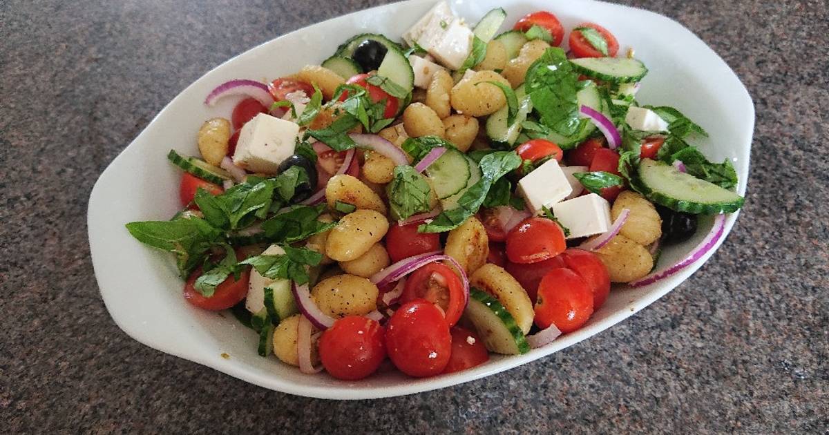 Greek-Style Gnocchi Salad Recipe by Rae - Cookpad