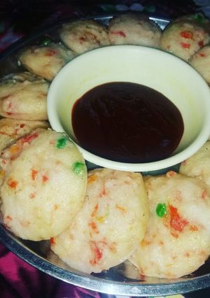 A picture of Vegetable idli.
