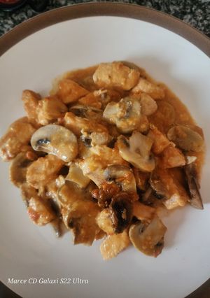 Una foto de Pechuga con Champiñones