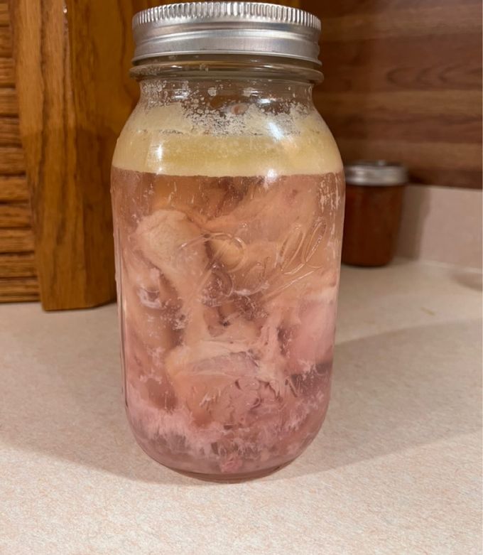 A picture of Canned Chicken Legs.