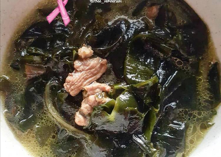 Resep Sop Rumput Laut / Miyeok Guk 쇠고기 미역국 yang Lezat