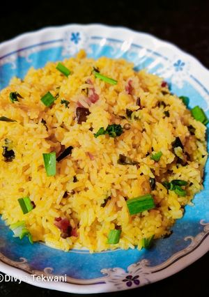 A picture of Methi garlic rice.