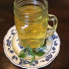 A picture of California Farm Chamomile Tea with fresh mint.