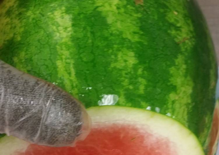 Steps to Prepare Award-winning Tip on picking out sweet ripe watermelon