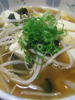 A picture of Diet Meal Tofu & Bean Sprout Soup.
