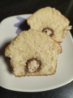 Una foto de Magdalenas rellenas de Kinder lo Schoko-bons en Mambo