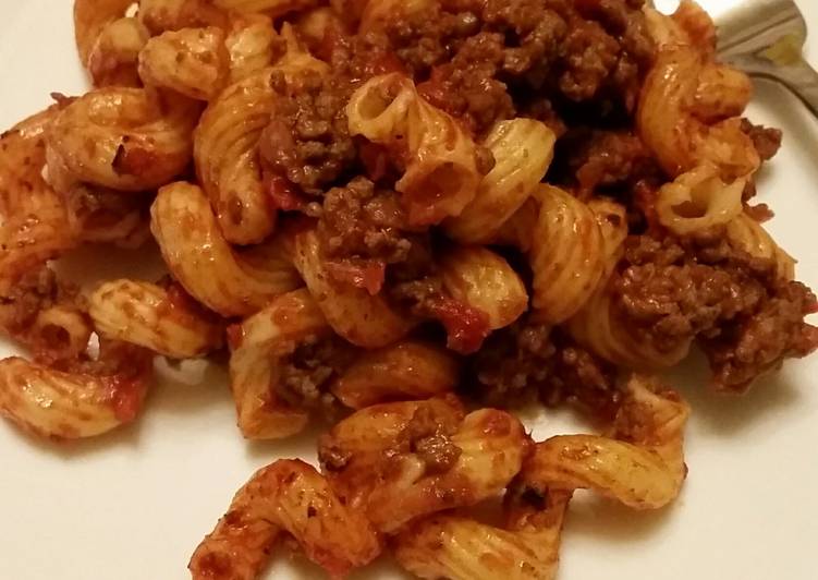 Simple American Chop Suey / American Goulash