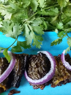 भरवां करेले (Bharwa karele recipe in hindi0 रेसिपी मुख्य फोटो