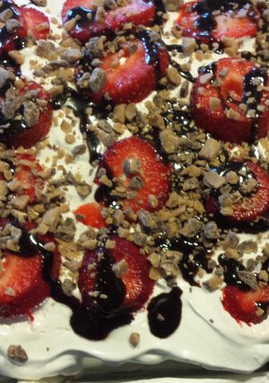 A picture of Chocolate Strawberry IceCream Cake.
