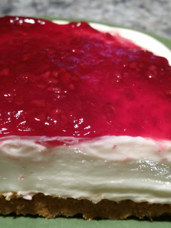 A picture of Raspberry Cheesecake.