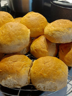Teljes kiőrlésű zsemle recept fotója