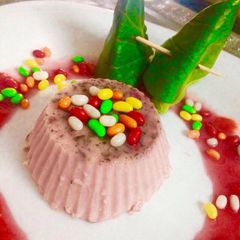 A picture of Paan panna cotta.