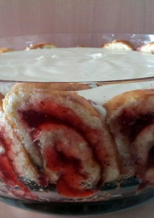 A picture of AMIEs CRANBERRY Relish Cake.
