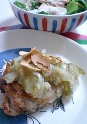 A picture of Grilled Chicken with Tomatillo Sauce.