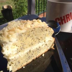 A picture of Citrus & Poppyseed Cake.