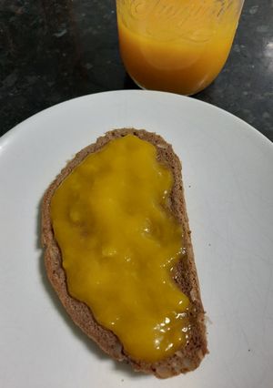 Una foto de Mermelada de mango sin azúcar y "huesitos de mango"