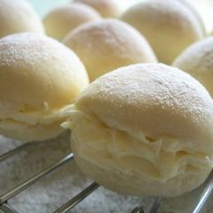 A picture of Yogurt Leavened Snowy White Petit Cream-Filled Rolls.