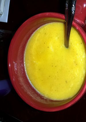 A picture of Cheesy vegetable soup.