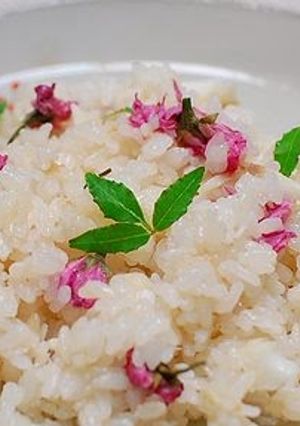 A picture of Salt-Preserved Sakura Blossoms.
