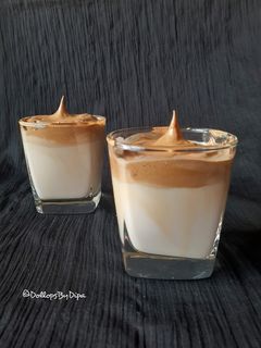 ડાલગોના કોફી (Dalgona coffee recipe in Gujarati) રેસીપી મુખ્ય ફોટો