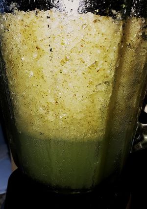 Una foto de Jugo de pepino, limón y menta