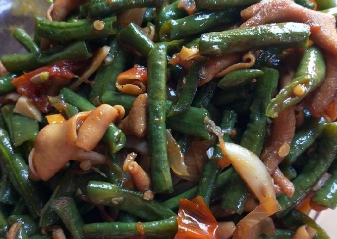Bagaimana Membuat Tumis Kacang Panjang Usus Ayam, Enak Banget
