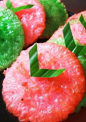 Foto resep Kue cucur pandan merah ijo no mixer pake ukuran sendok