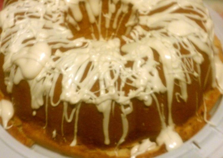 Steps to Prepare Speedy Southern Livings Cream cheese pound cake