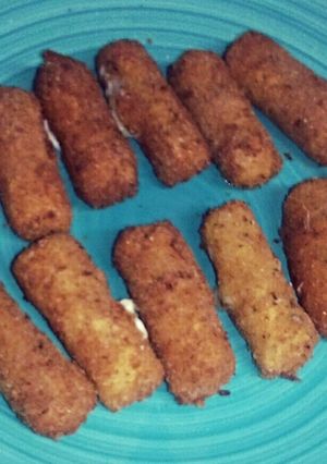 A picture of Mozzarella Sticks!.