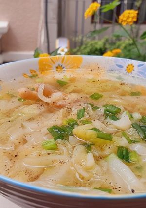Hình của món Canh bắp cải nấu gà.