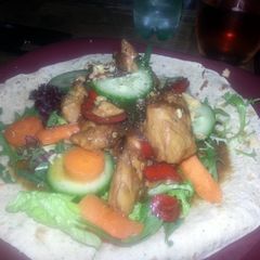 A picture of Scrummy sticky guinness chicken.