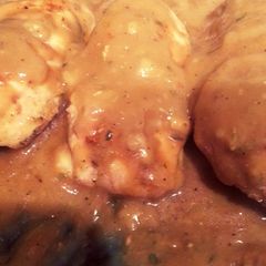 A picture of easy chicken gravy.