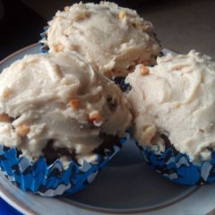 A picture of Macs chocolate cupcakes.