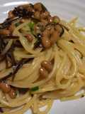The Gun Family's Natto Spaghetti