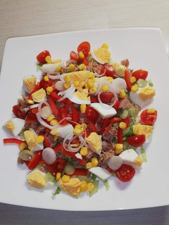 Tonhal saláta recept fotója