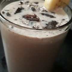 Oreo banana smoothie A picture of Oreo banana smoothie.