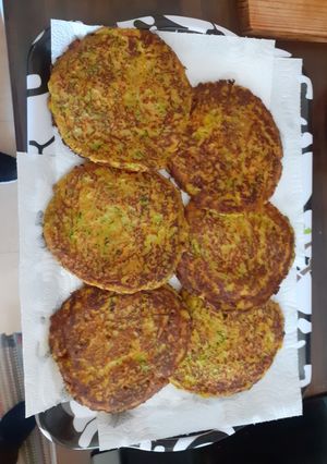 Foto principal de Tortas de calabacín y zanahorias