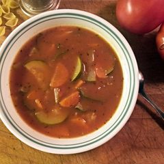 A picture of Creamy minestrone soup.